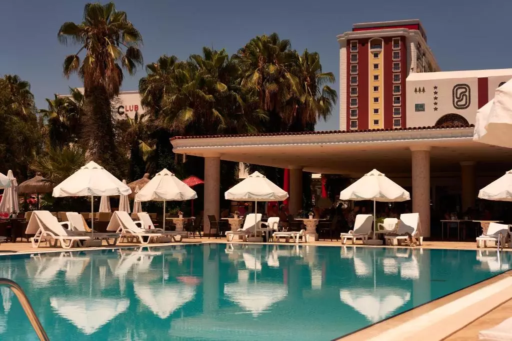Club Hotel Sera